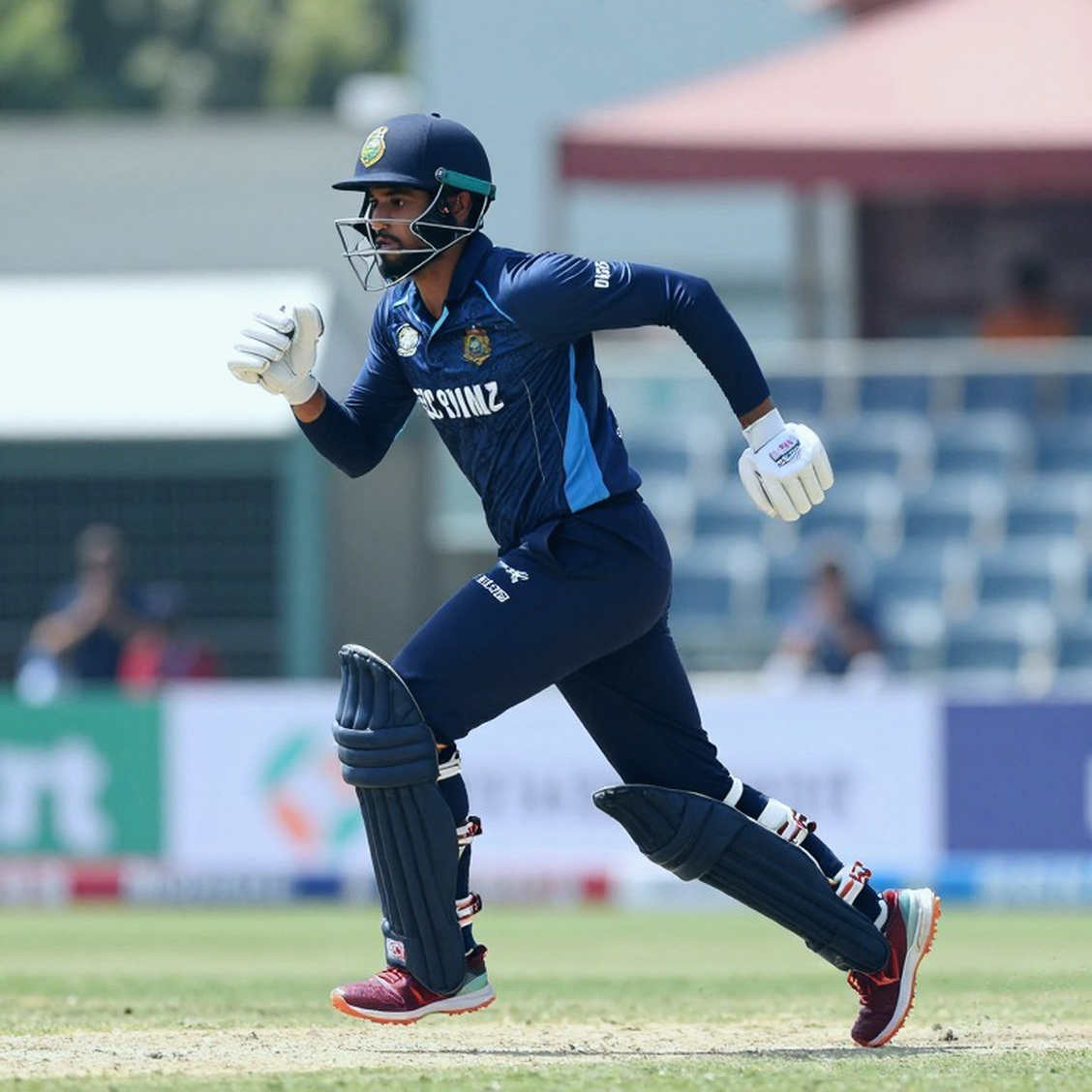 ২৫ থেকে ২৬: টেস্ট ক্রিকেটের সবচেয়ে দামি ওভারের খতিয়ানে যে ফাঁকটা কেউ দেখে না
