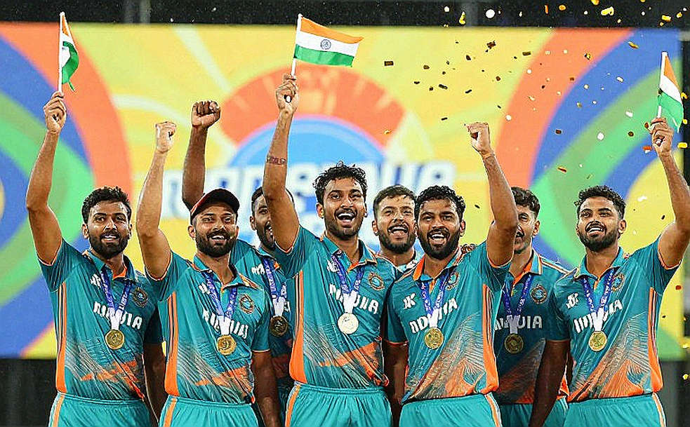 ফাঁকা ঘর, ভরা মাঠ: ক্রিকেট যে তথ্য কখনো লিখে রাখে না
