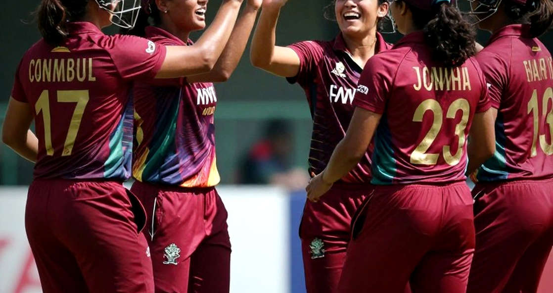 হায়দরাবাদের ফ্লাডলাইটে ২৪ রান আর একটি খেরোখাতা: স্যামসনের ৫৬, হোপের ধৈর্য, আর ভারতের মধ্যক্রমের অসমাপ্ত হিসাব